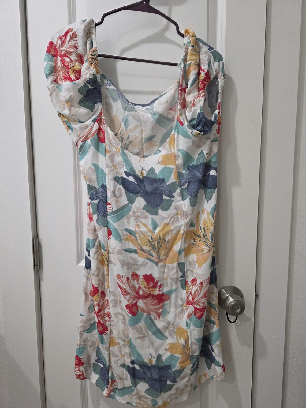 O'Neill Floral Puff-Sleeve Summer Dress in White with Multicolor Blooms - Size M